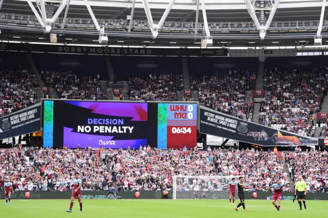 No penalty on screen inside London Stadium