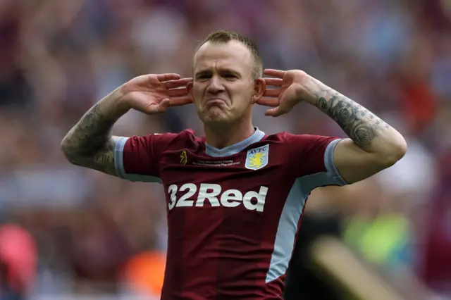 Glenn Whelan helped Aston Villa earn promotion to the Premier League last term before being released