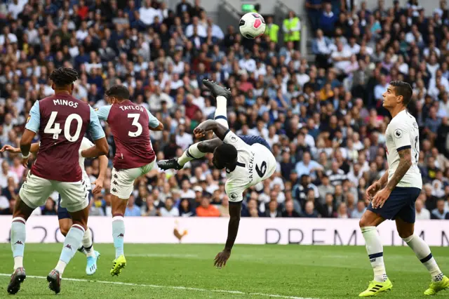 Davinson Sanchez attempts an overhead kick