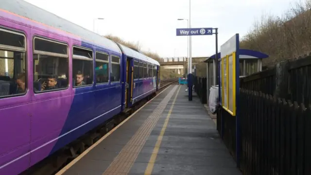 A train at Goldthorpe station