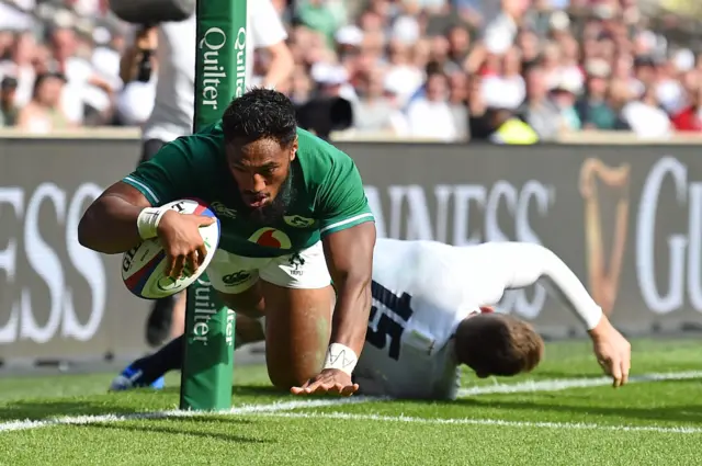 Bundee Aki