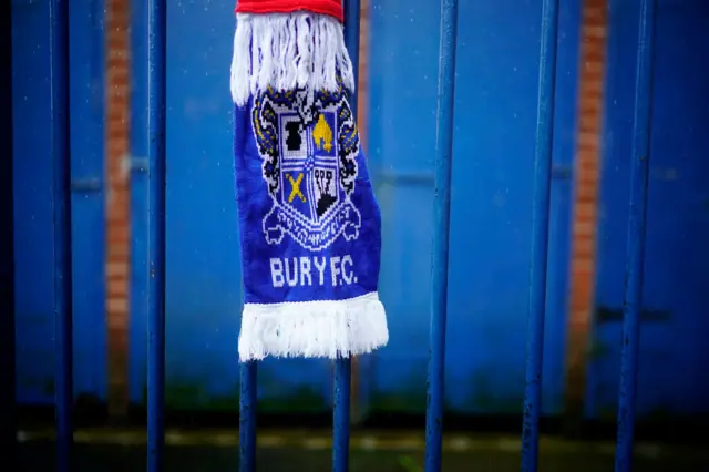 Bury scarves