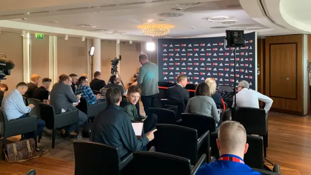 Manchester United news conference