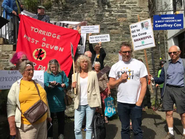 BBC Devon & Cornwall Live: 30 August - BBC News