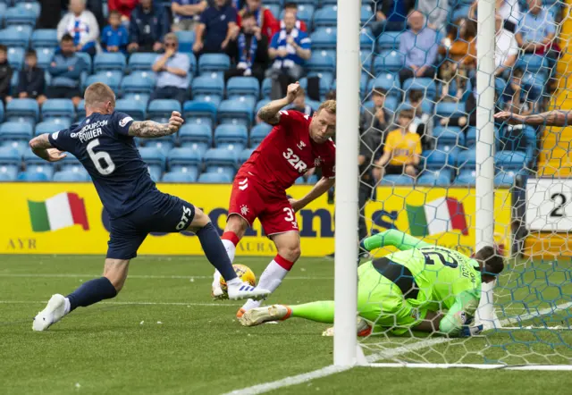 Scott Arfield scores