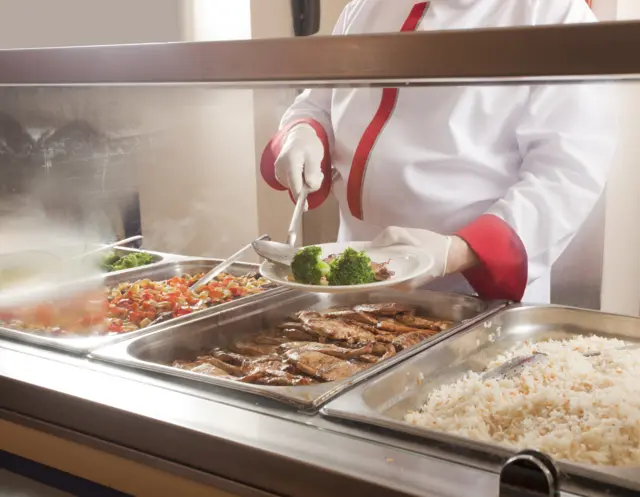 School dinners being served