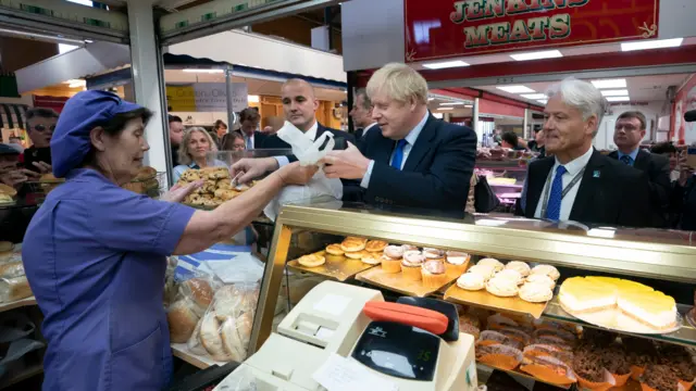 Boris Johnson buys some food