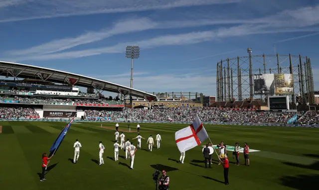 Players take to the field of play during day two of the 5th Specsavers Ashes Test match between England and Australia at The Kia Oval