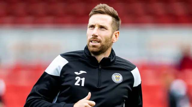 St Mirren defender Kirk Broadfoot