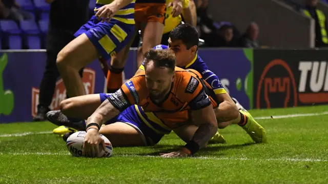 Jordan Rankin try