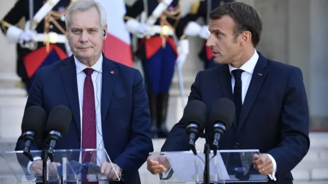 Finnish PM Antti Rinne and French President Emmanuel Macron