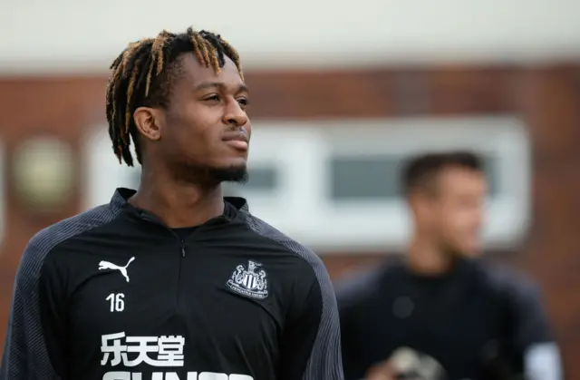 Rolando Aarons