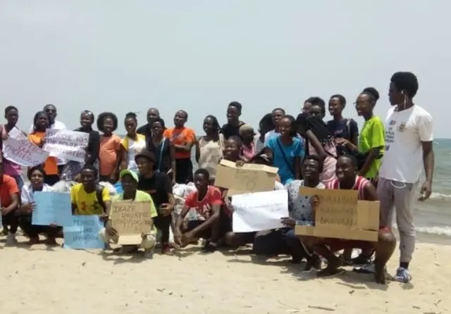 Protesters in Burundi picked up litter