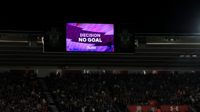 VAR no goal