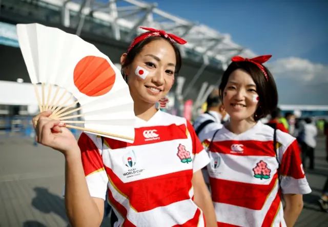 Japan fans