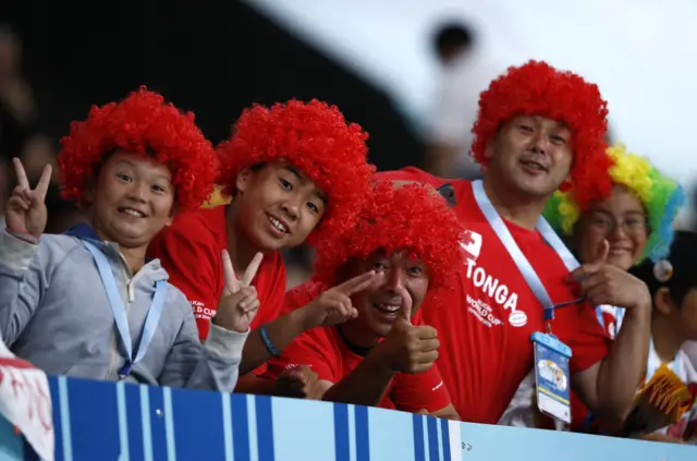 Tonga fans