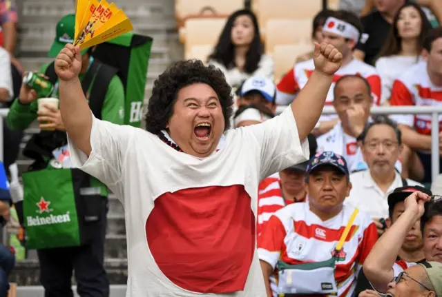 Japan fans