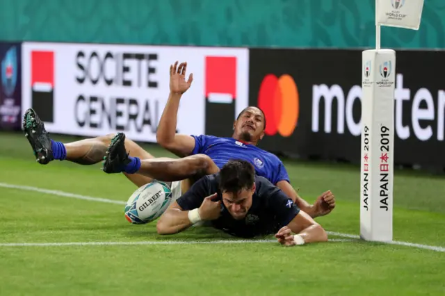 Maitland failed to ground the ball but Scotland were awarded a penalty try for a no-arms tackle by Ed Fidow which prevented the winger from scoring.