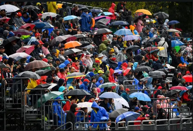 umbrellas monza