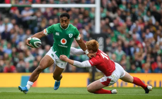 Bundee Aki