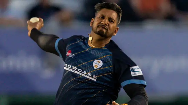 Derbyshire's Ravi Rampaul