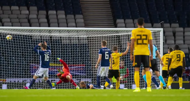 Thomas Vermaelen side-foots in the second from Kevin De Bruyne's cross...