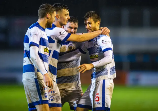 Morton celebrate Kyle Jacobs' second goal