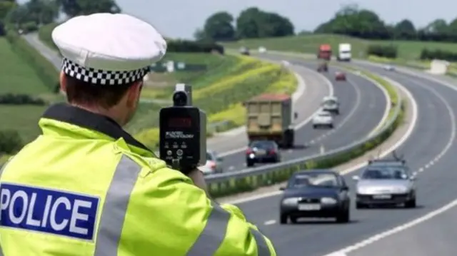 TRAFFIC POLICE IN OPERATION