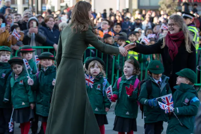 DUCHESS WITH SCHOOLCHILDREN