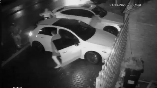 CCTV of the start of the attempted carjacking