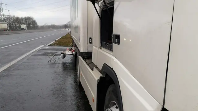 A lorry on the M62