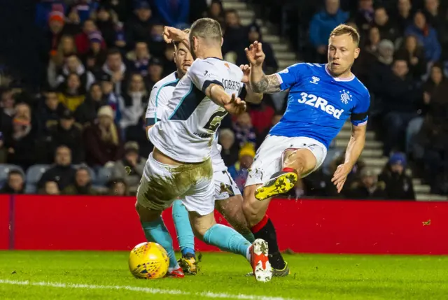 Scott Arfield scores for Rangers