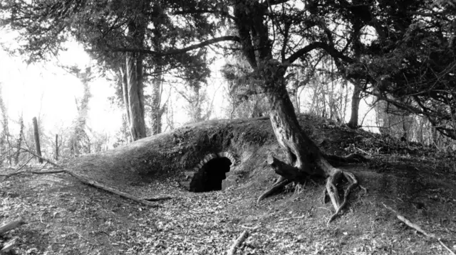 Old photo showing the Blaby Ice House