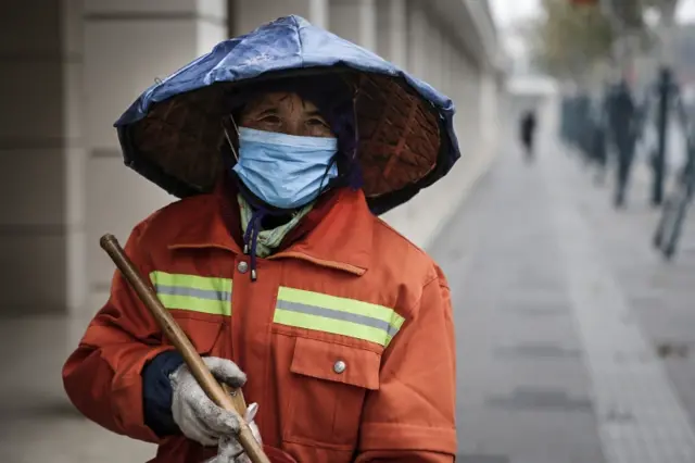 street sweeper in wuhan