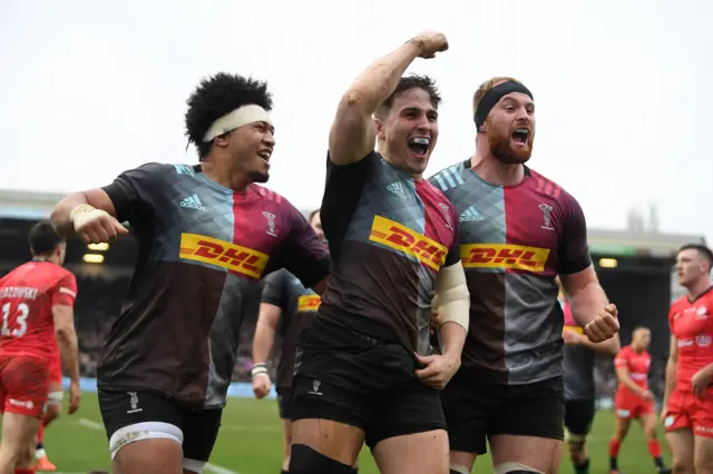 Quins celebrate try