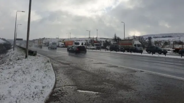 TRAFFIC ON M62