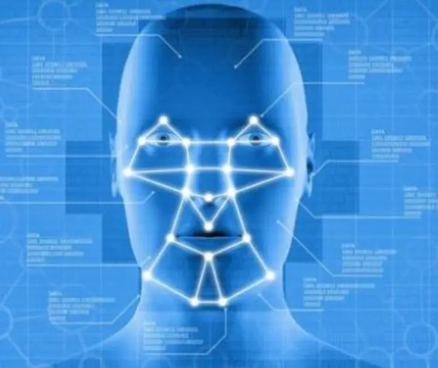 Face recognition on computer screen