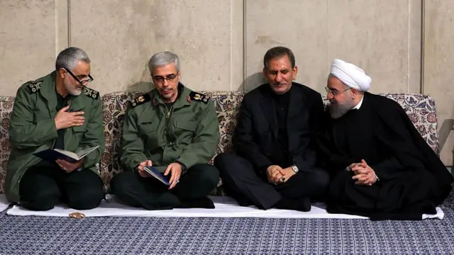 Chief of Staff for the Armed Forces of the Islamic Republic of Iran Mohammad Bagheri (2nd L), Iranian First Deputy President Ishak Cihangiri (2nd R), Iranian President Hassan Rouhani (R) and Major general Qasem Soleimani (L)