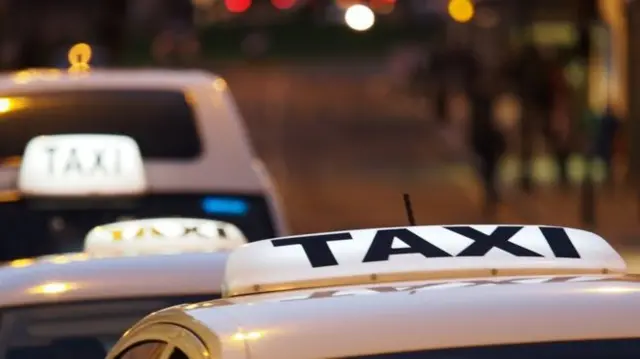 TAXIS QUEUING