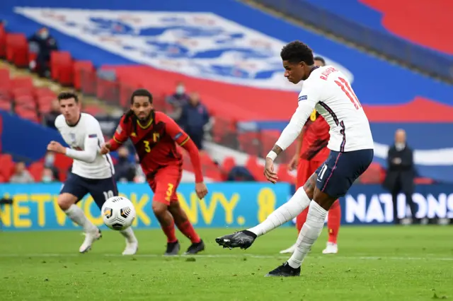 Marcus Rashford equalises from the penalty spot