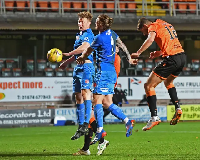 Ryan Edwards heads Dundee United in front