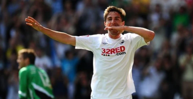 Fabio Borini playing for Swansea in 2010-11