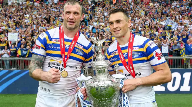 Jamie Peacock and Kevin Sinfield with the Challenge Cup