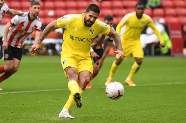 Alexander Mitrovic misses a penalty for Fulham