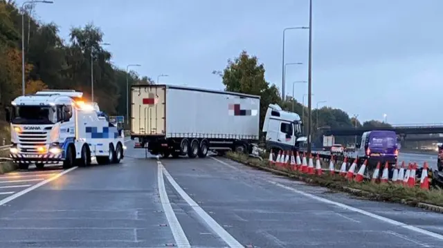 Crash at junction 28