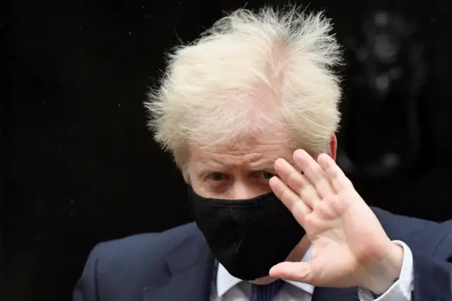 Boris Johnson in a face mask