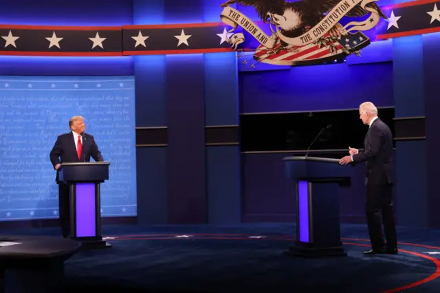 Biden gave Trump a thumbs up before the debate began