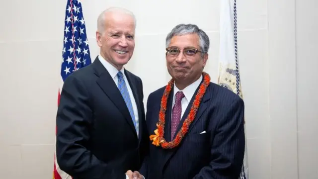 Shekar Narasimhan (R) meets Democratic candidate Joe Biden