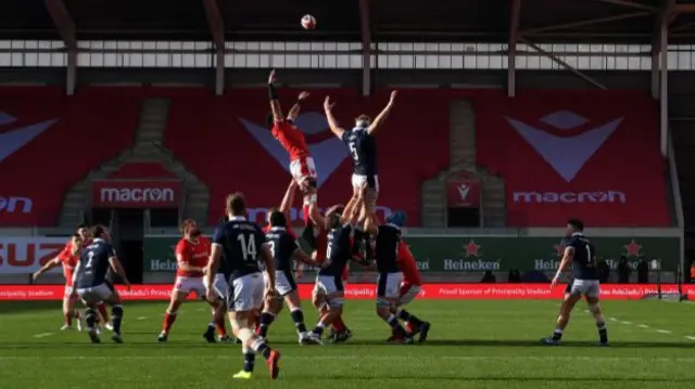 Wales v Scotland line out