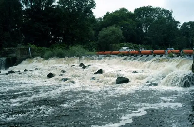 The weir, Naburn Lock